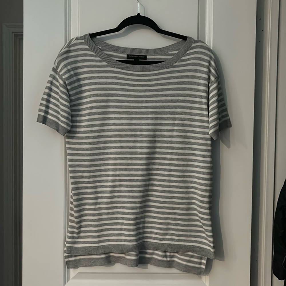 NWOT Banana Republic Sweater